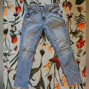 Zara high waisted ripped knee blue jeans size 4
